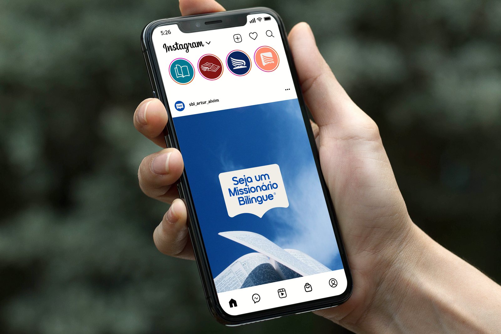 Instagram — foto de perfil e post em azul